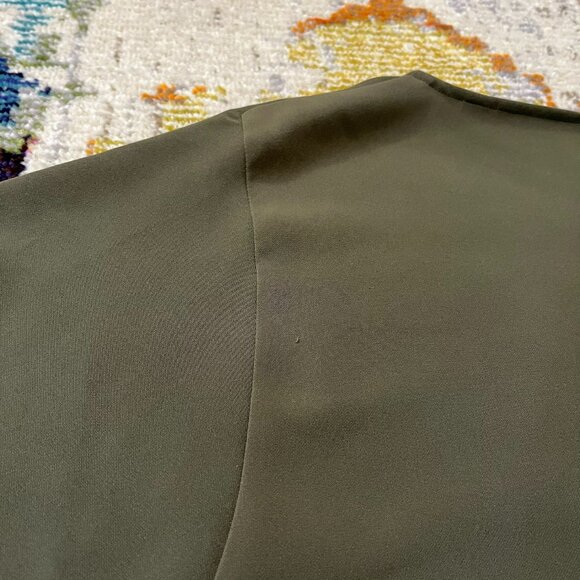 Set of 2 Uniqlo Drape Dolman Short-Sleeve Blouses, Black and Green, size Small - Picture 16 of 16